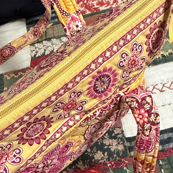 Vera Bradley Yellow and Pink Quilted Bag machine washable approx 9” x 14” - Picture 8 of 13